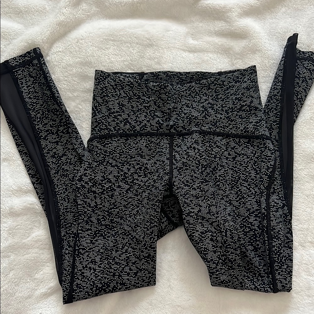 Black and White Lulu Leggings